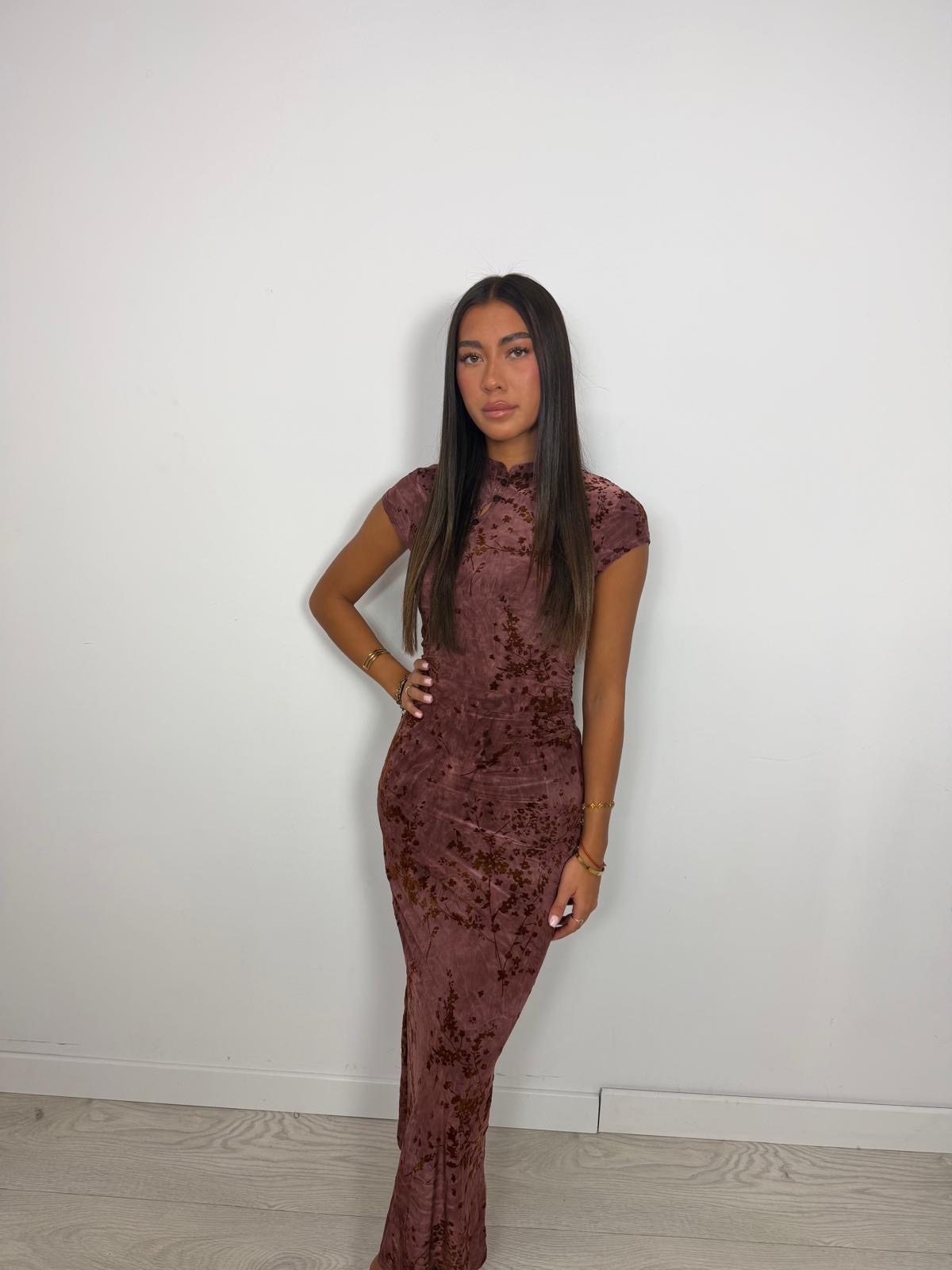 4221b0dc-0a90-4c1b-bc56-28878f7816d9 Robe chinoise bordeau – Image 1